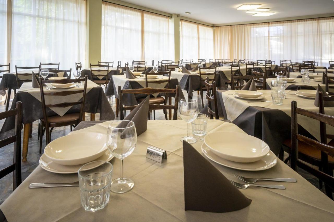 Hotel Mamy Rimini Exterior photo