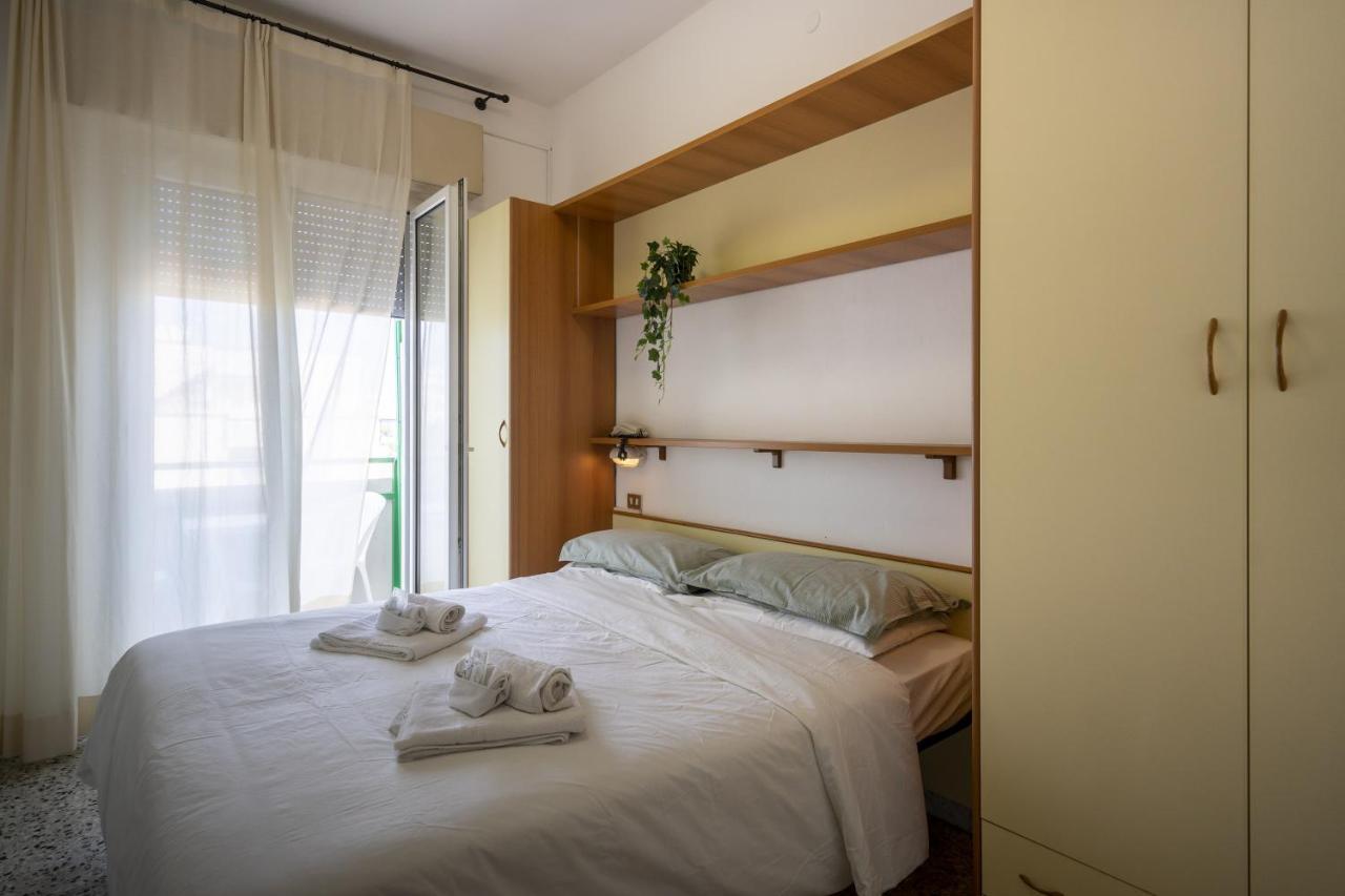 Hotel Mamy Rimini Exterior photo