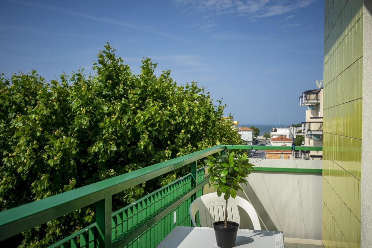 Hotel Mamy Rimini Exterior photo