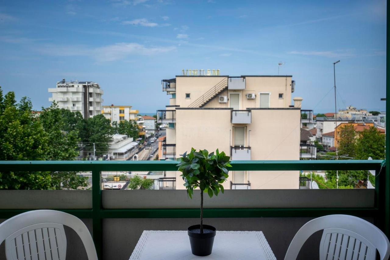Hotel Mamy Rimini Exterior photo